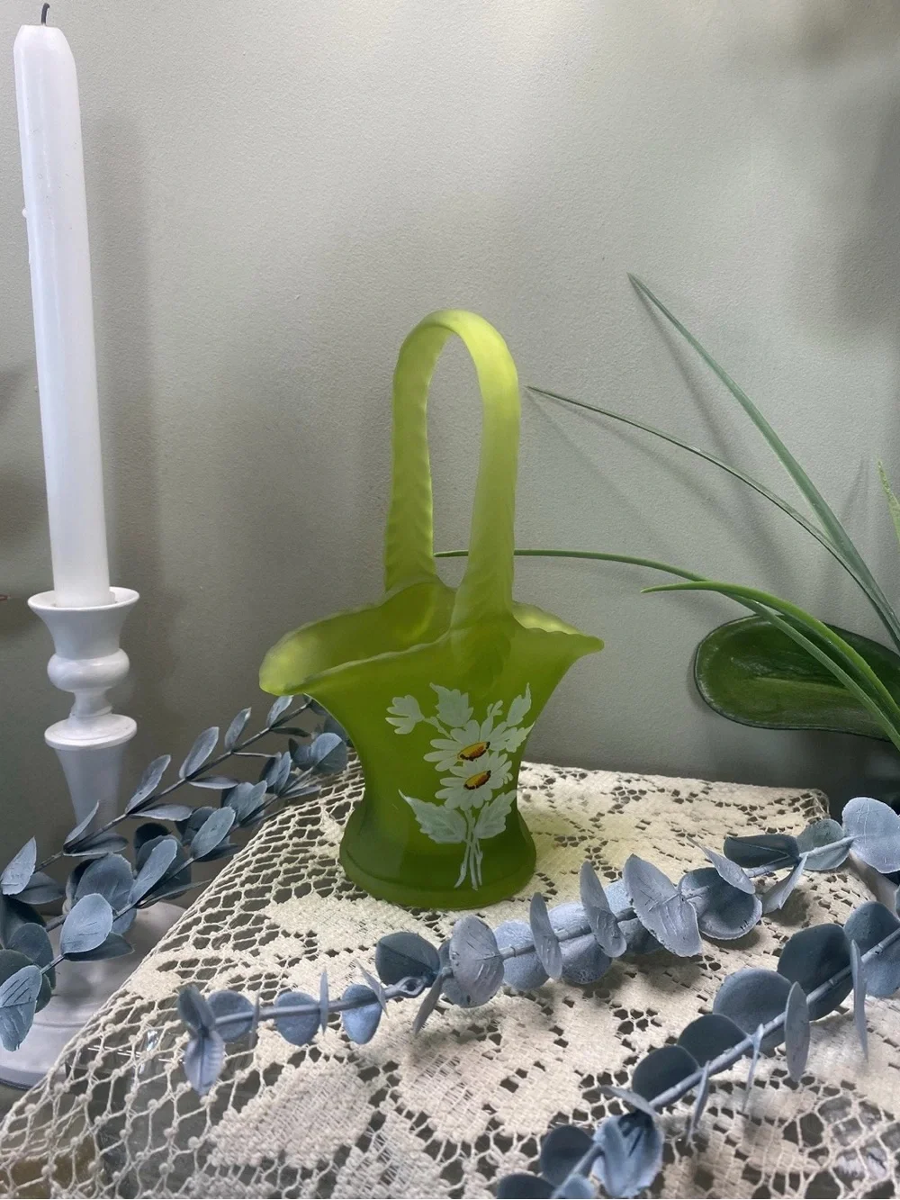 🌼 Vintage Westmoreland Green Satin Glass Basket 🌼